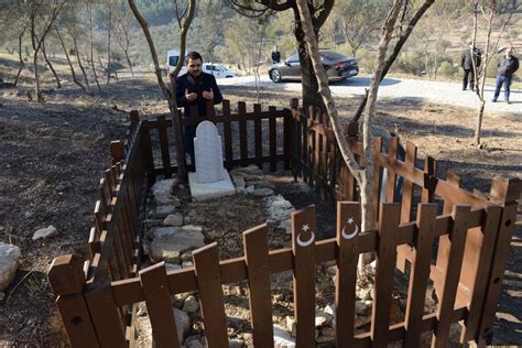 Ç­a­n­a­k­k­a­l­e­ ­ş­e­h­i­d­i­n­i­n­ ­m­e­z­a­r­ı­ ­1­0­2­ ­y­ı­l­ ­s­o­n­r­a­ ­b­u­l­u­n­d­u­